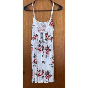 Floral Summer Dress w/ Pockets size Medium